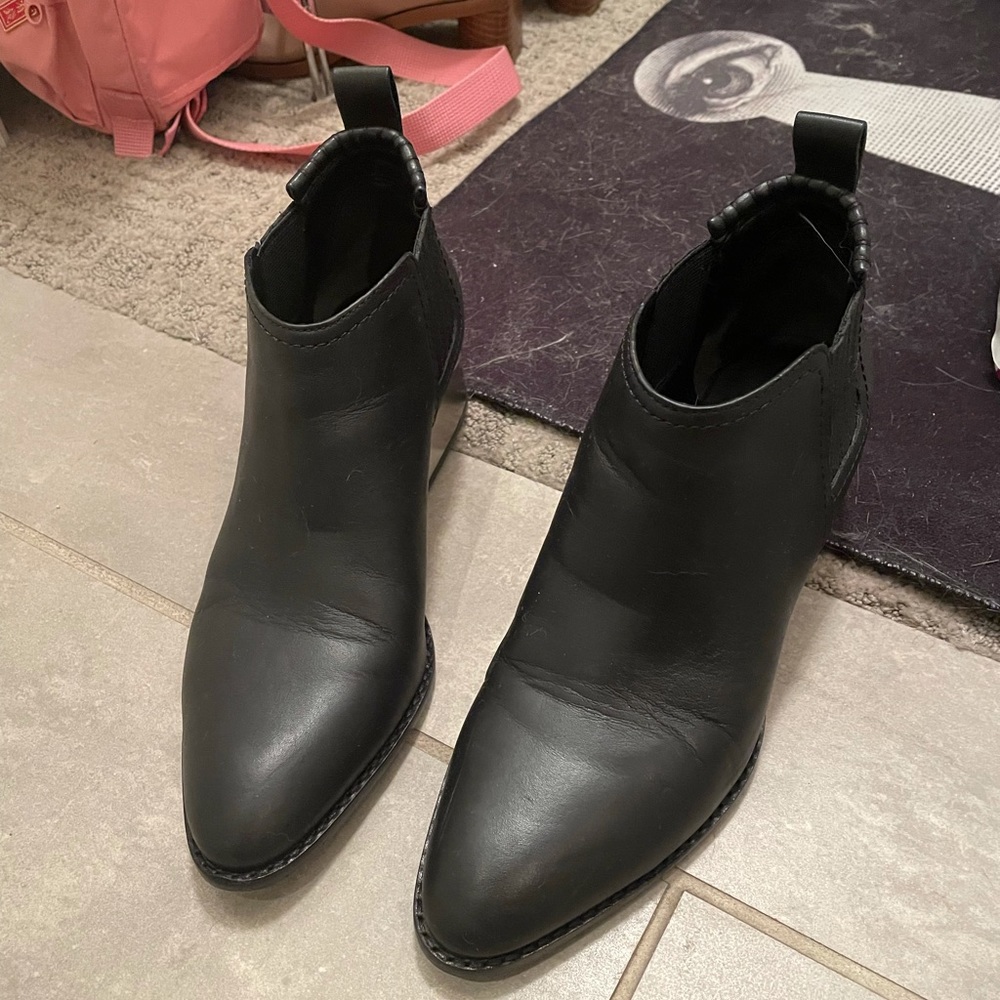 Alexander Wang broken heel boots 37